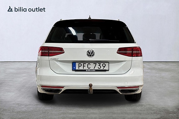 Volkswagen Passat 7 of 28
