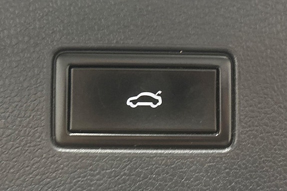 Volkswagen Passat 26 of 28