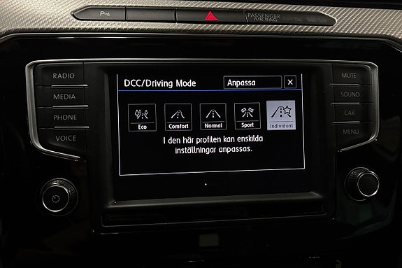 Volkswagen Passat 20 of 28