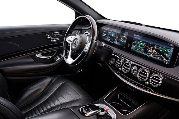 Mercedes-Benz S560 21 of 28