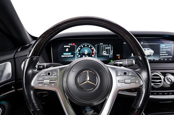 Mercedes-Benz S560 11 of 28