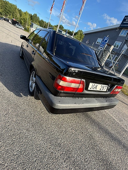 Volvo 850 3 of 5