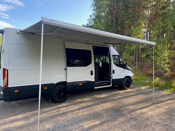 Iveco 35s17 2 of 5