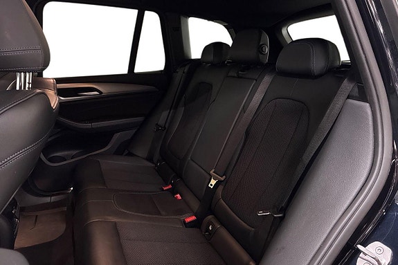 BMW X3 14 of 30