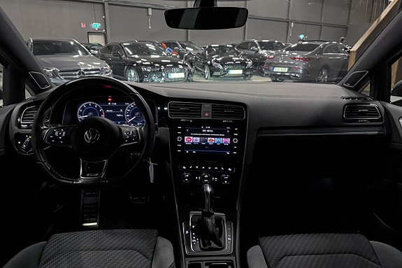 Volkswagen Golf I 14 of 17