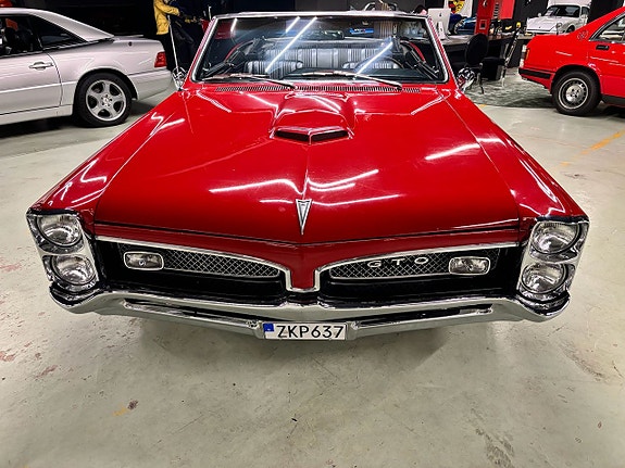 Pontiac GTO 3 of 5