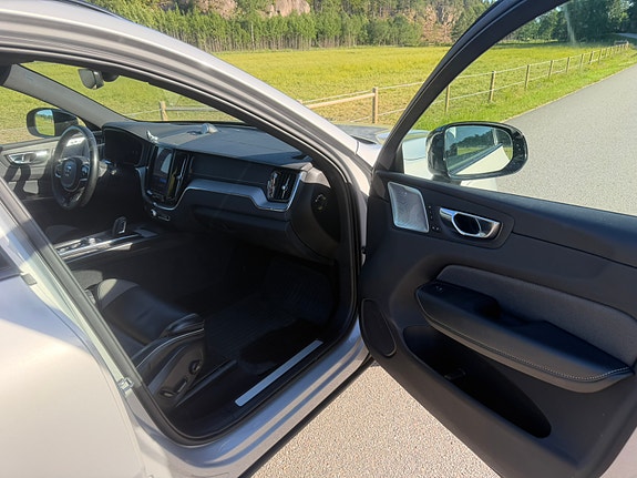 Volvo XC60 10 of 12