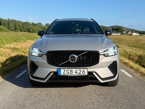 Volvo XC60 3 of 5