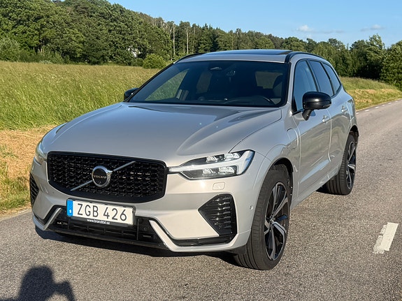 Volvo XC60 2 of 5