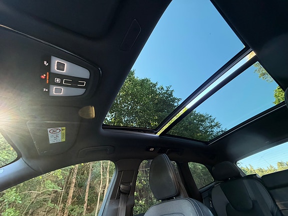 Volvo XC60 12 of 12