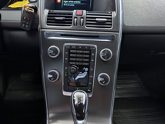 Volvo XC60 24 of 30