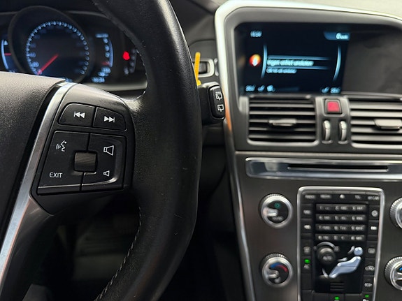 Volvo XC60 23 of 30