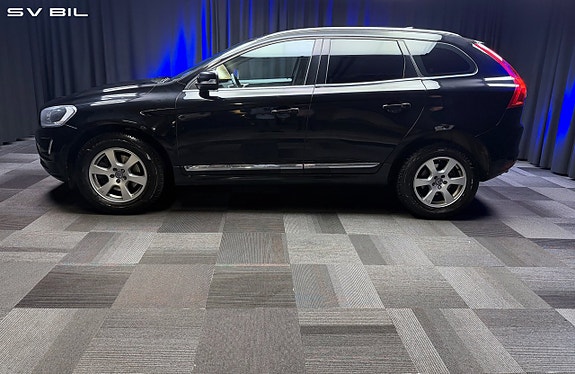 Volvo XC60 8 of 30