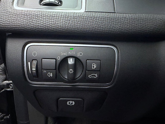 Volvo XC60 20 of 30