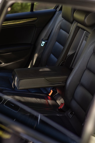 Volkswagen Golf VI 7 of 9
