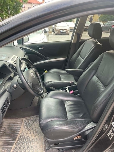 Toyota Corolla Verso 6 of 8