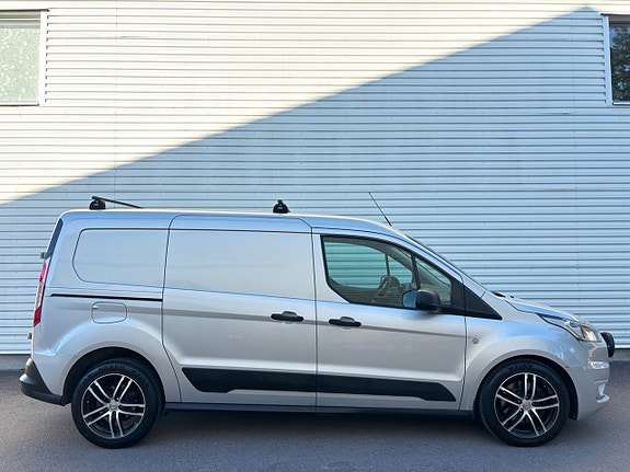 Ford Transit Connect 3 of 5