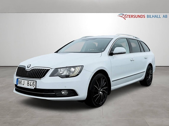 Skoda Superb 3 of 5