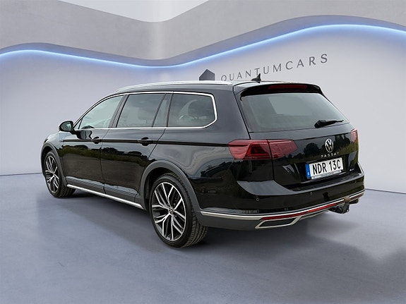 Volkswagen Passat Alltrack 4 of 5