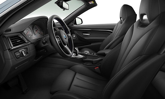 BMW M4 2 of 3
