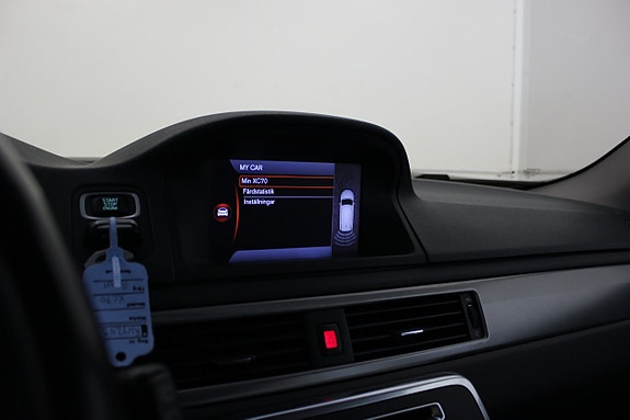 Volvo XC70 19 of 21