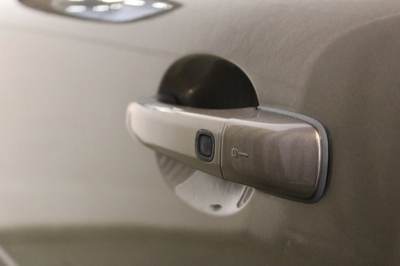 Volvo XC70 9 of 21