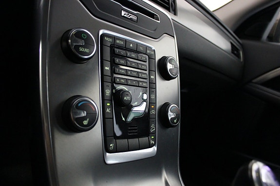 Volvo XC70 21 of 21