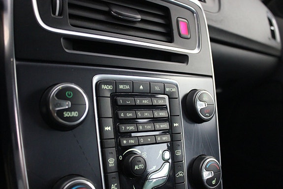 Volvo V60 19 of 19