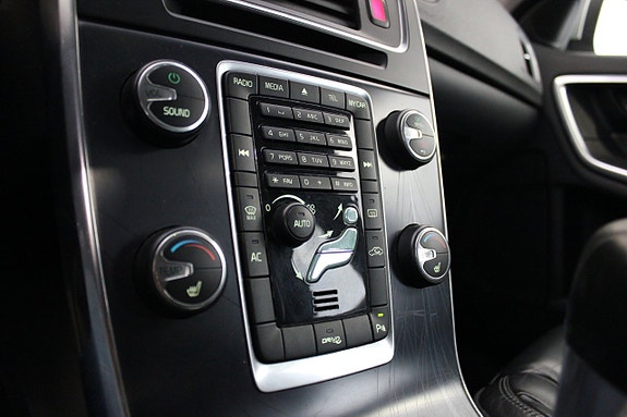 Volvo V60 18 of 19