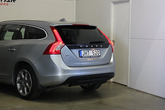 Volvo V60 8 of 19