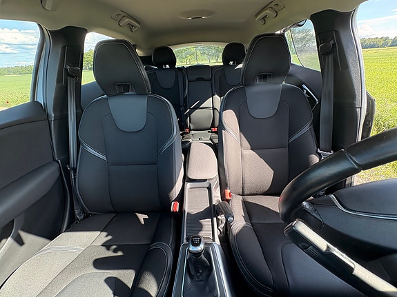 Volvo V40 5 of 5