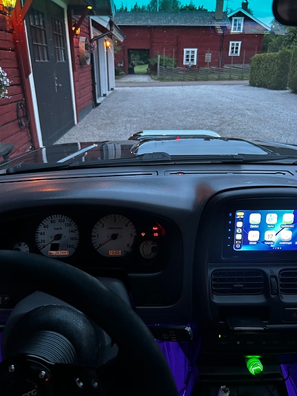Nissan King Cab 5 of 8