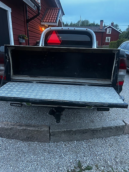Nissan King Cab 6 of 8