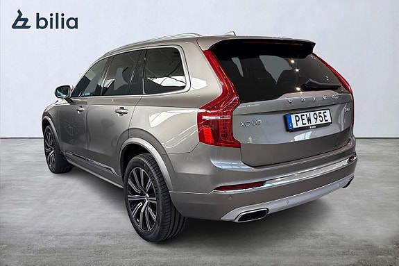 Volvo XC90 2 of 5