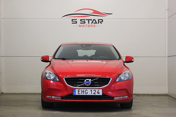 Volvo V40 3 of 5