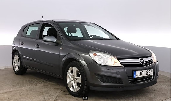 Opel Astra 2 of 5
