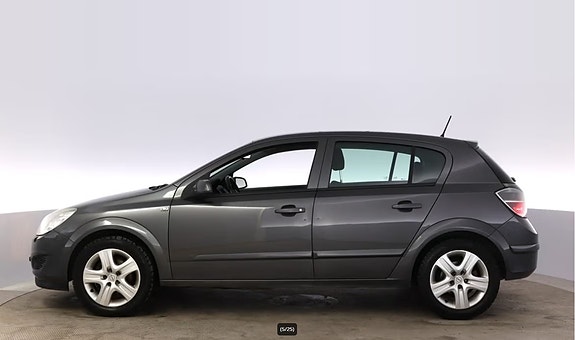 Opel Astra 5 of 5