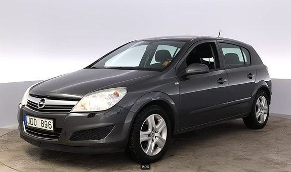 Opel Astra 3 of 5