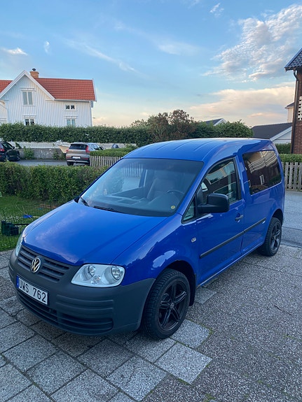 Volkswagen Caddy 2 of 5