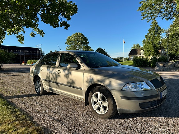 Skoda Octavia 3 of 5