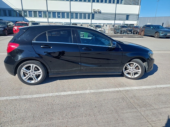 Mercedes-Benz A180 4 of 5