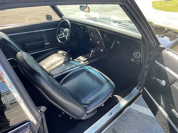 Pontiac Firebird 12 of 15
