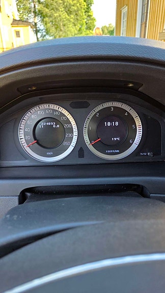 Volvo XC70 7 of 10