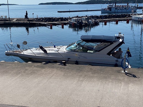 Maxum 3000SCR 3 of 5