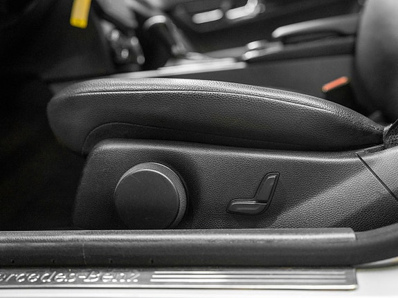 Mercedes-Benz C200 8 of 17