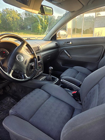Volkswagen Passat 7 of 7