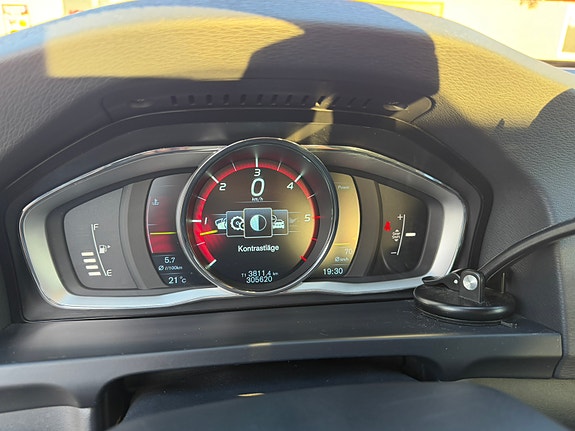 Volvo S60 9 of 16