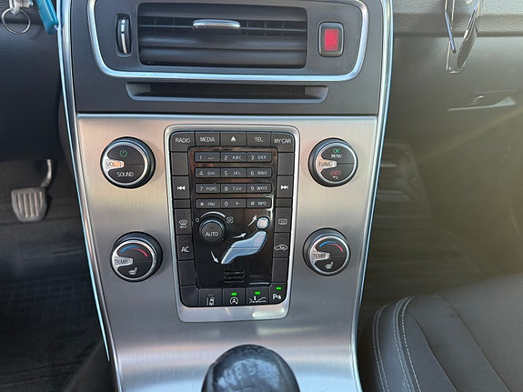 Volvo S60 10 of 16