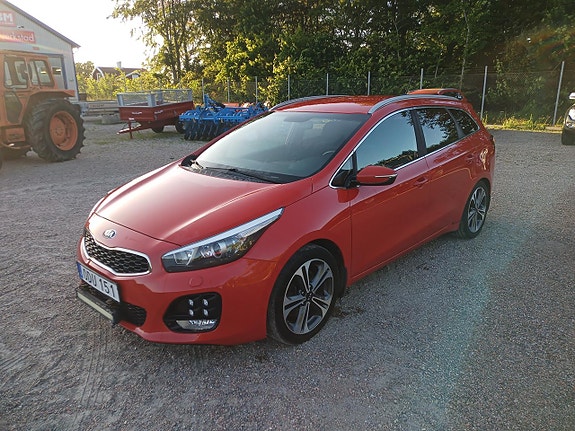 Kia Ceed 3 of 5