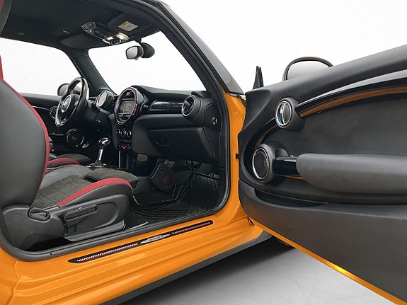 MINI John Cooper Works 13 of 28